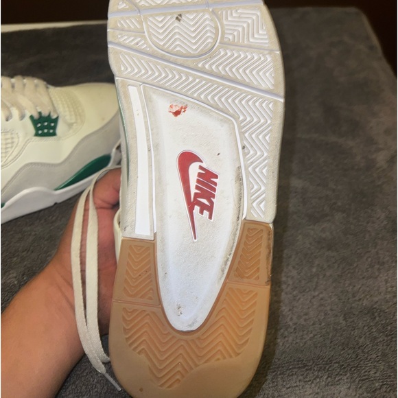 Jordan 4 Nike SB (Used) - Picture 9 of 10